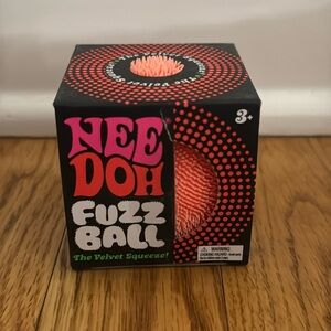 NeeDoh Fuzz Ball The Velvet Squeeze - Orange
